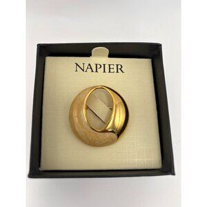 Napier Vintage Gold Tone Pearlized Enamel Beige Cream Circle Brooch Pin Signed